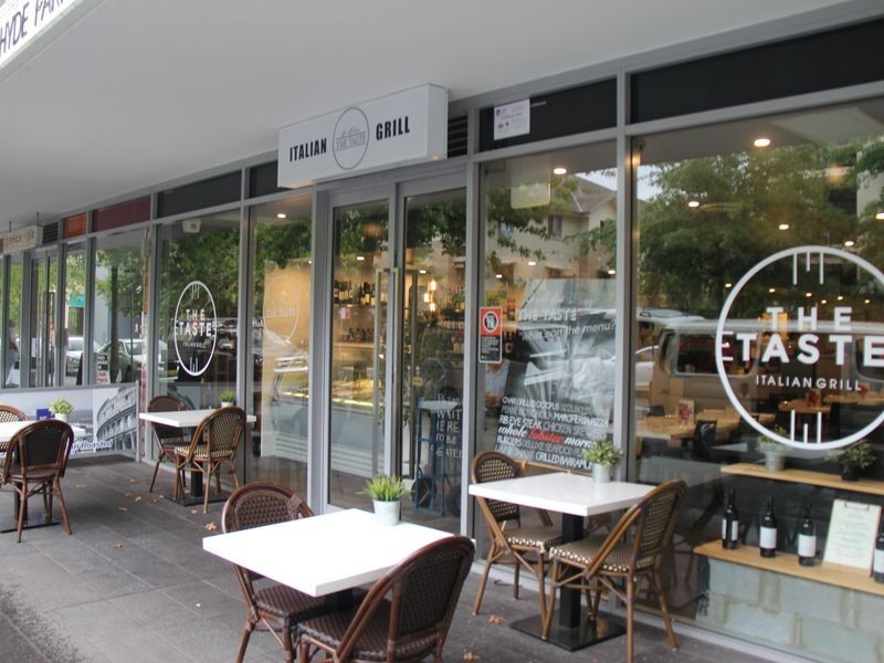 R6/4 Hyde Parade, Campbelltown NSW 2560