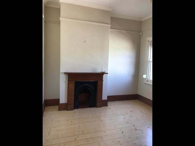 24 Moore Oxley Bypass, Campbelltown NSW 2560