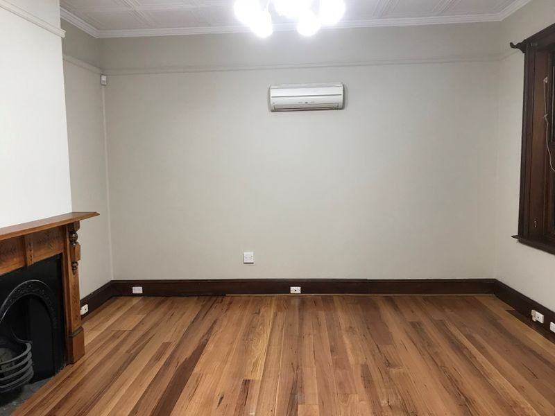 24 Moore Oxley Bypass, Campbelltown NSW 2560