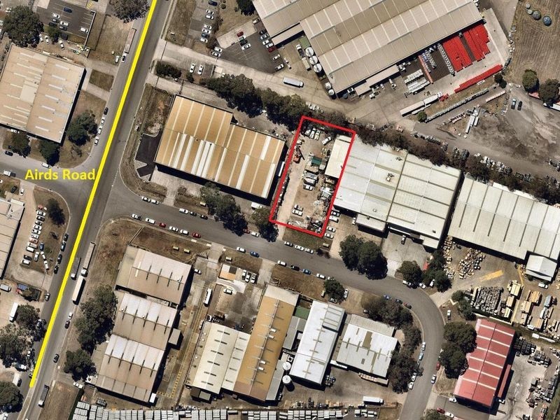 5 Huntsmore Road, Minto NSW 2566