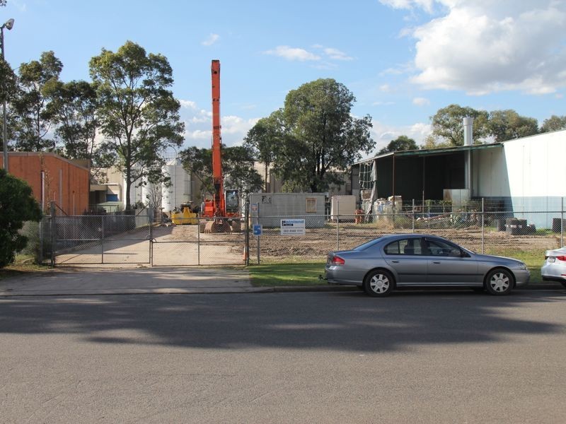 5 Huntsmore Road, Minto NSW 2566