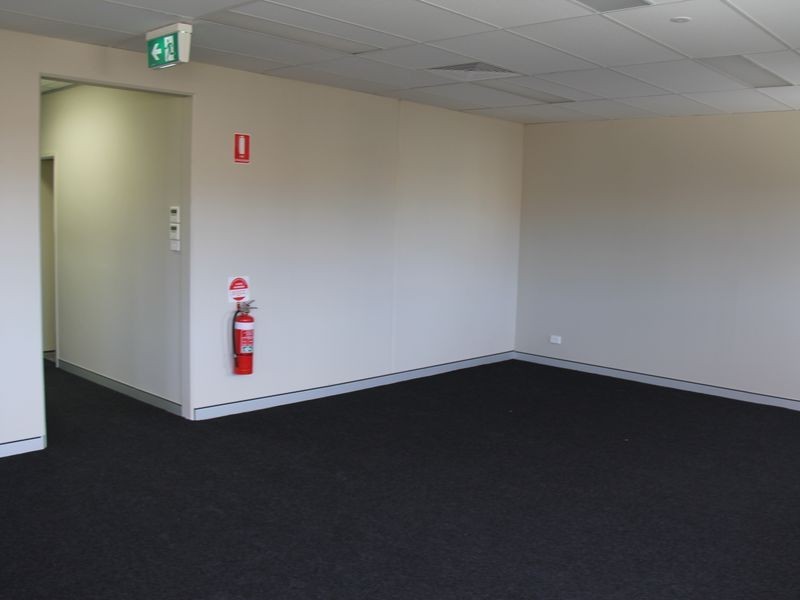 31 Mount Erin Road, Campbelltown NSW 2560