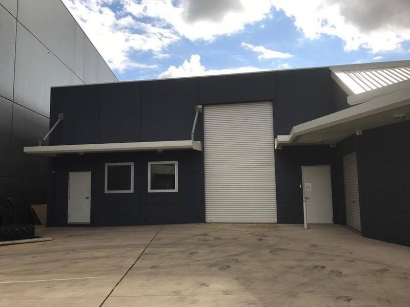 2/18 Porrende Street, Narellan NSW 2567