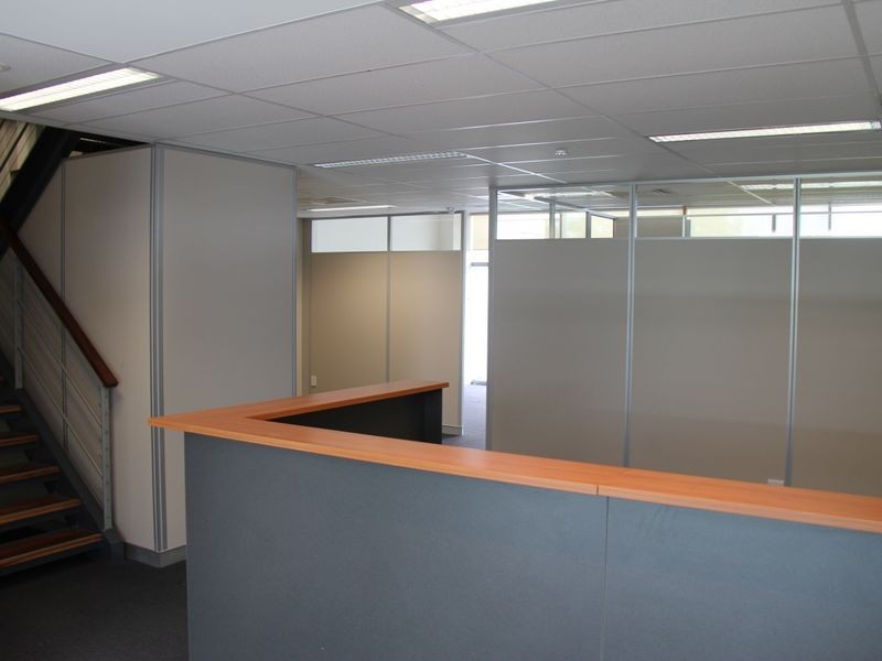 Suite 2.20/4 Hyde Parade, Campbelltown NSW 2560