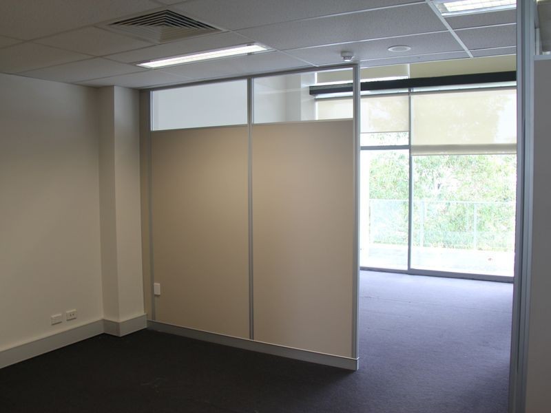 Suite 2.20/4 Hyde Parade, Campbelltown NSW 2560
