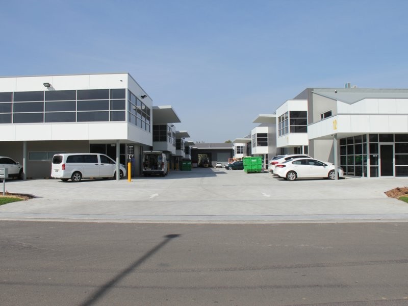 Unit 3/28 Dunn Road, Smeaton Grange NSW 2567