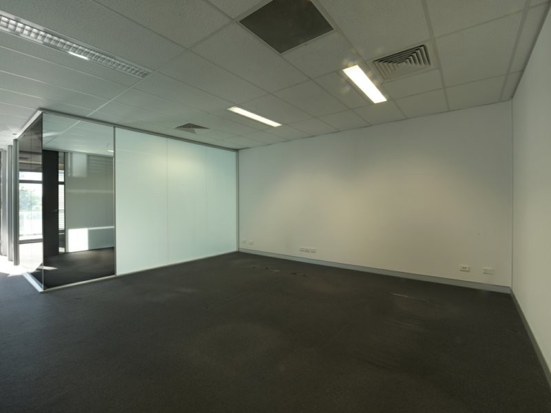 Suite 2.25/4 Hyde Parade, Campbelltown NSW 2560