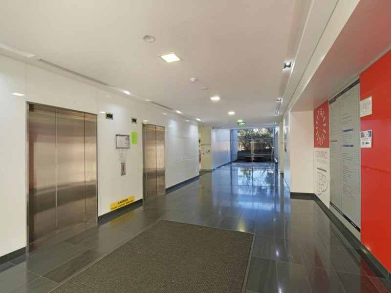 Suite 2.25/4 Hyde Parade, Campbelltown NSW 2560
