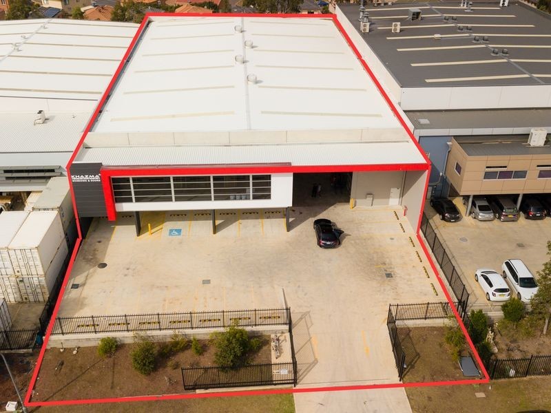 13 Mount Erin Road, Campbelltown NSW 2560