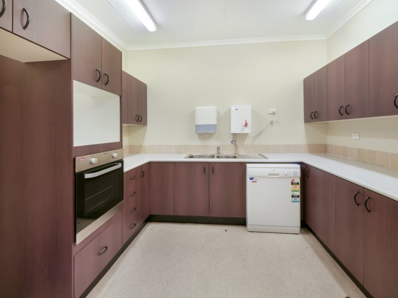 2B Farrow Road, Campbelltown NSW 2560