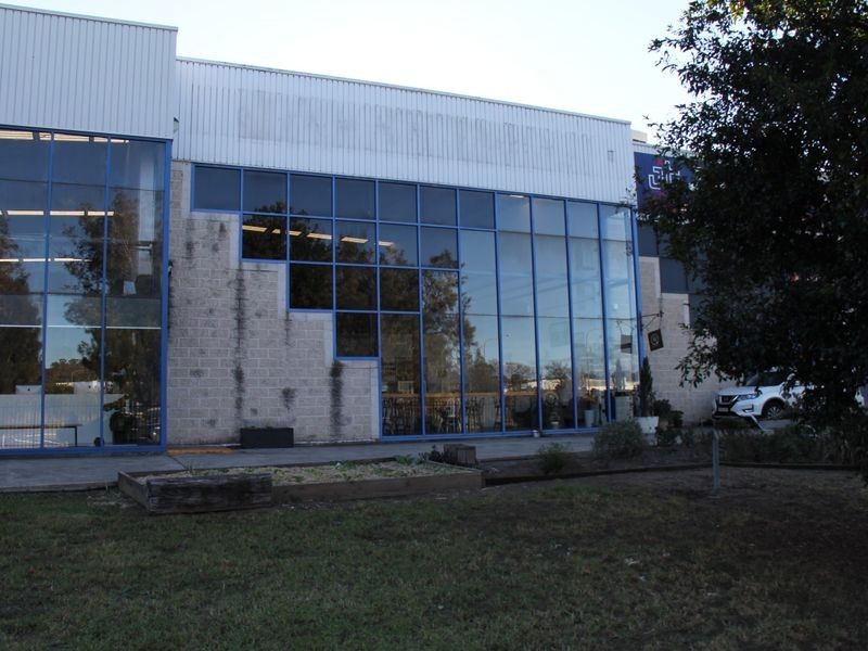 Unit 3/2 Grange Road, Leumeah NSW 2560