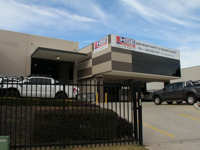 32 Mount Erin Road, Campbelltown NSW 2560