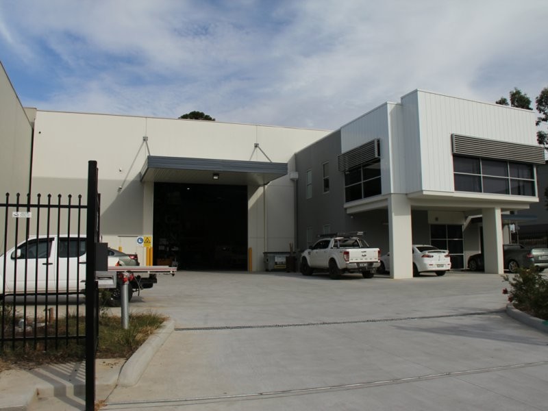 2 Nursery Road, Campbelltown NSW 2560