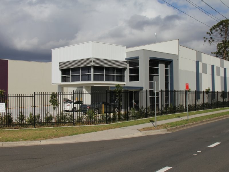 2 Nursery Road, Campbelltown NSW 2560