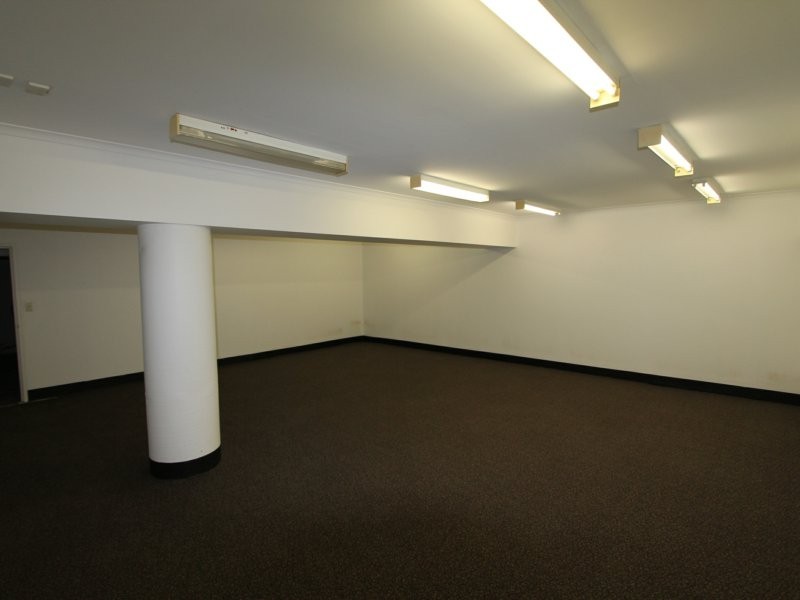 1/209 Queen Street, Campbelltown NSW 2560