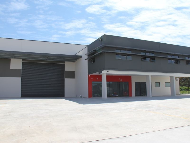 27 Waler Crescent, Smeaton Grange NSW 2567