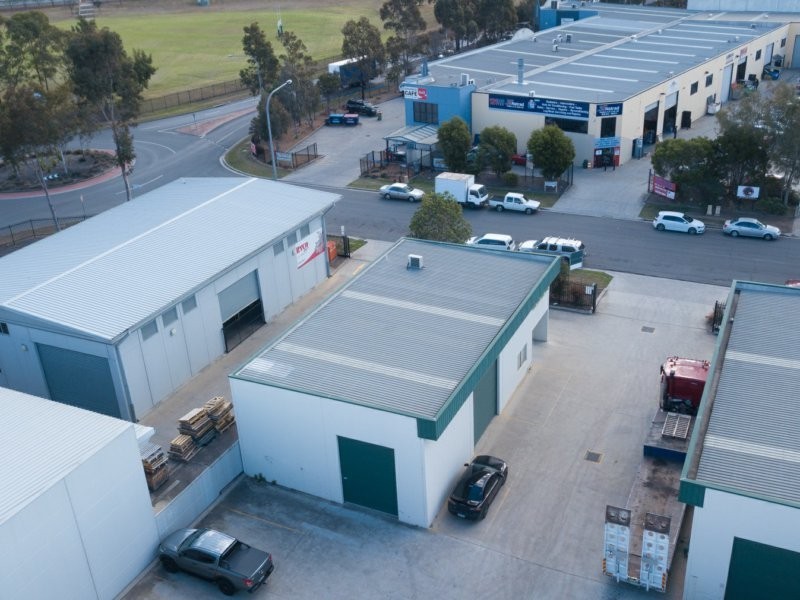 1/4 Samantha Place, Smeaton Grange NSW 2567