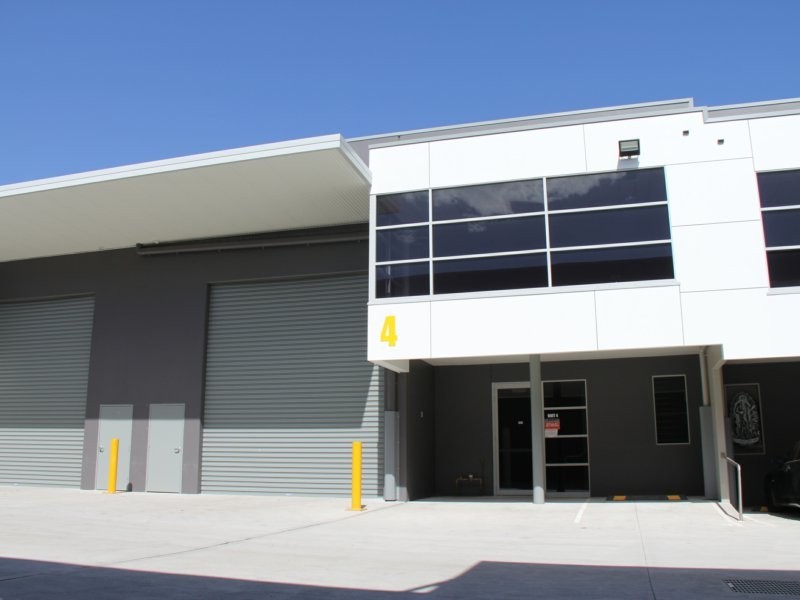 Unit 4/28 Dunn Road, Smeaton Grange NSW 2567
