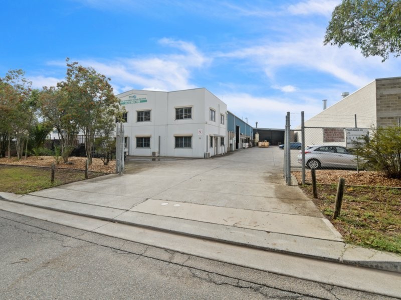 16 Saggart Field Road, Minto NSW 2566