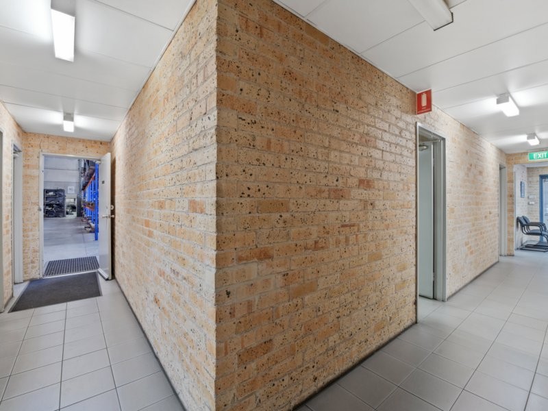 16 Saggart Field Road, Minto NSW 2566