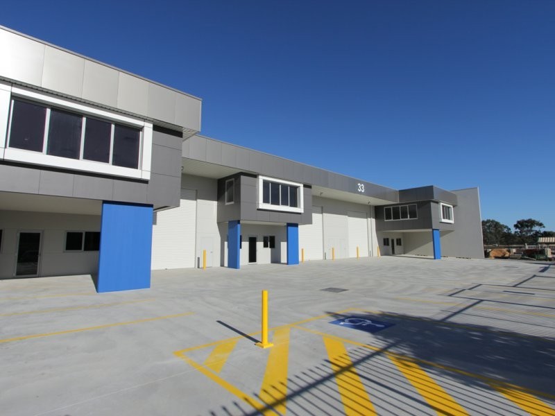 2/33 Rodeo Road, Gregory Hills NSW 2557