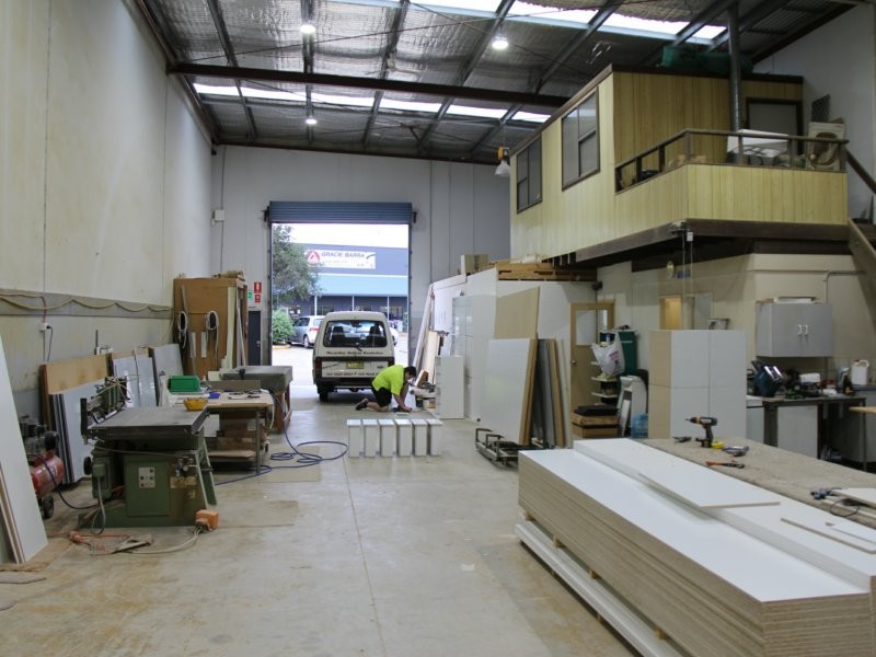 8/185-187 Airds Road, Leumeah NSW 2560