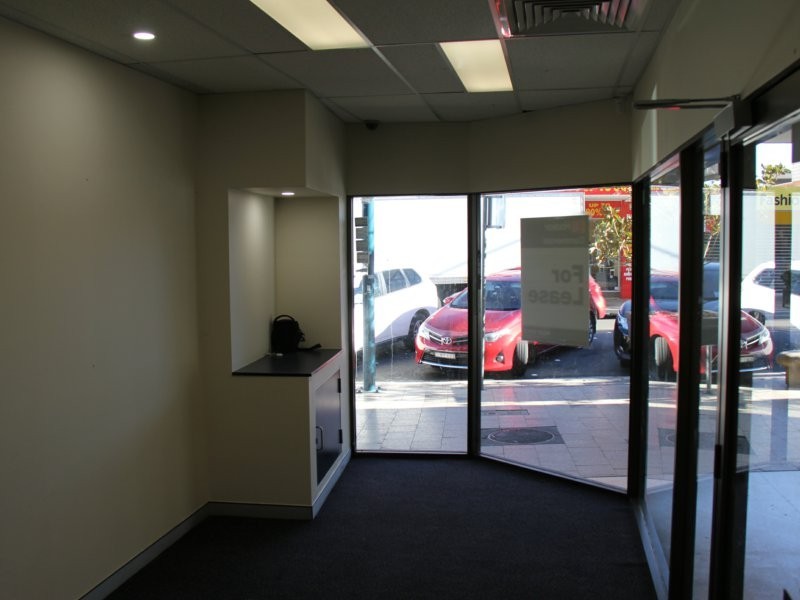 Shop 2/208 Queen Street, Campbelltown NSW 2560