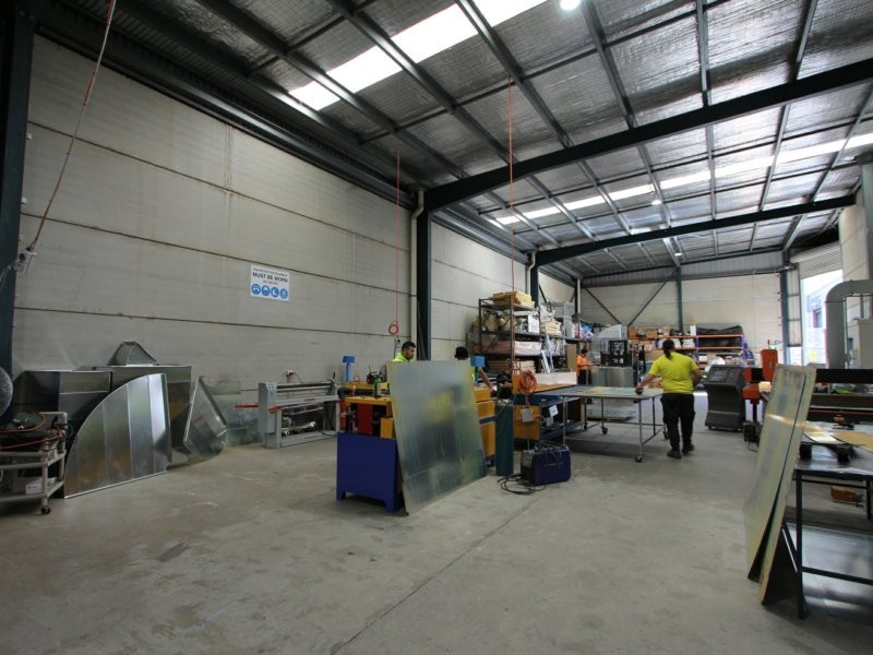 1/2 Grange Road, Leumeah NSW 2560