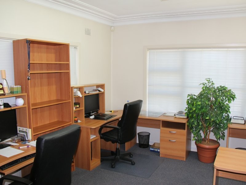 6 King Street, Campbelltown NSW 2560