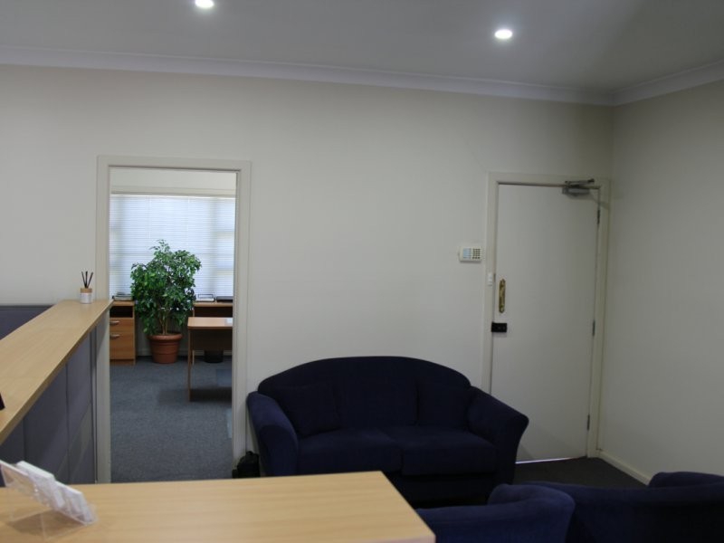 6 King Street, Campbelltown NSW 2560
