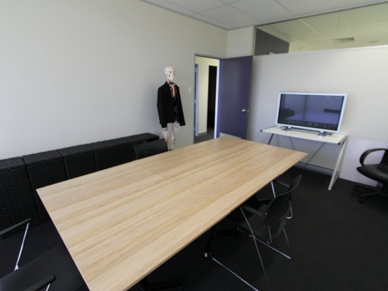 Suite 3.02/1 Centennial Drive, Campbelltown NSW 2560