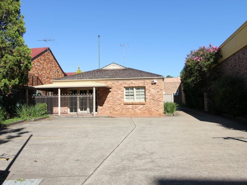 40 Queen Street, Campbelltown NSW 2560