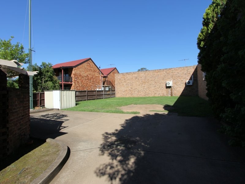 40 Queen Street, Campbelltown NSW 2560