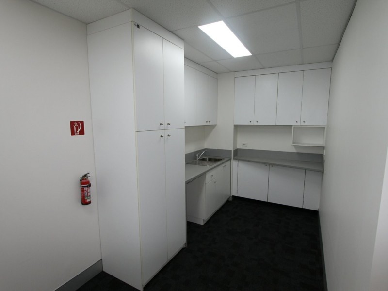 Suite 1.14/4 Hyde Parade, Campbelltown NSW 2560
