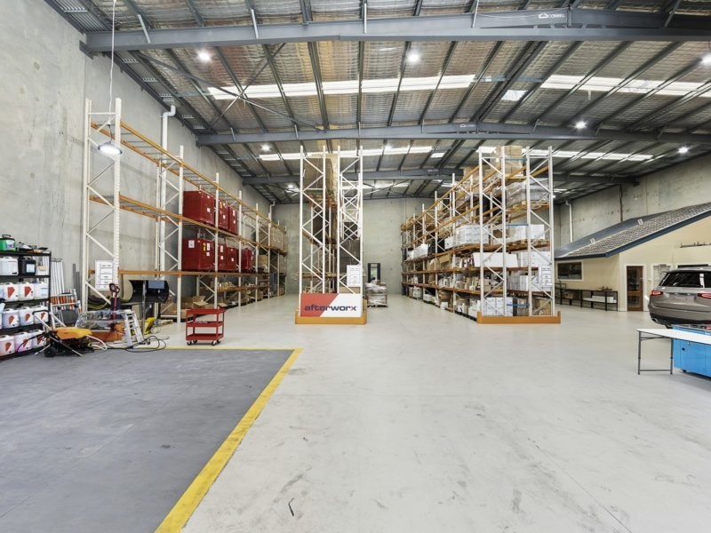 32 Mount Erin Road, Campbelltown NSW 2560