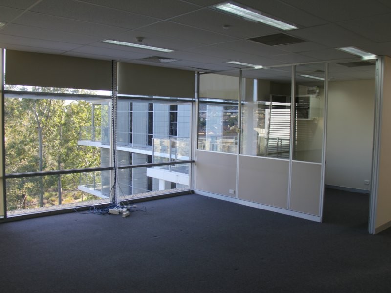 2.23/4 Hyde Parade, Campbelltown NSW 2560