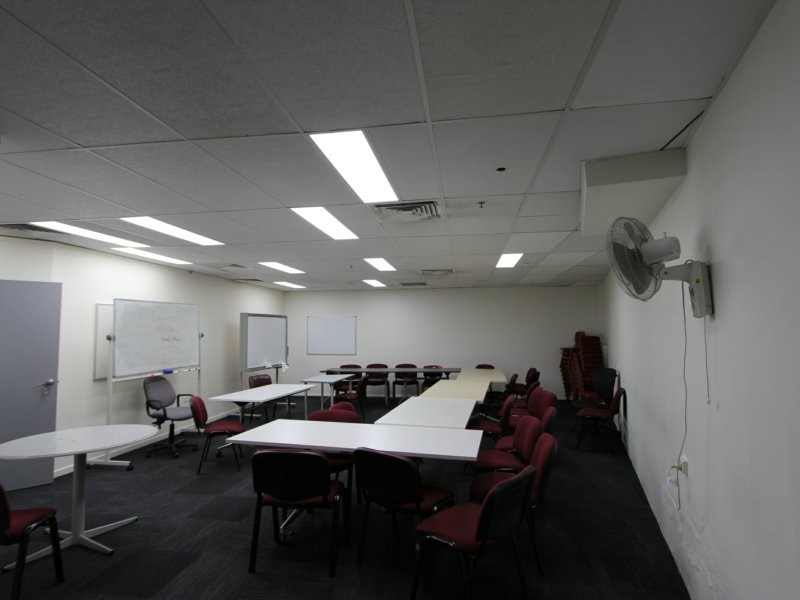 Shop 18/171-179 Queen Street, Campbelltown NSW 2560