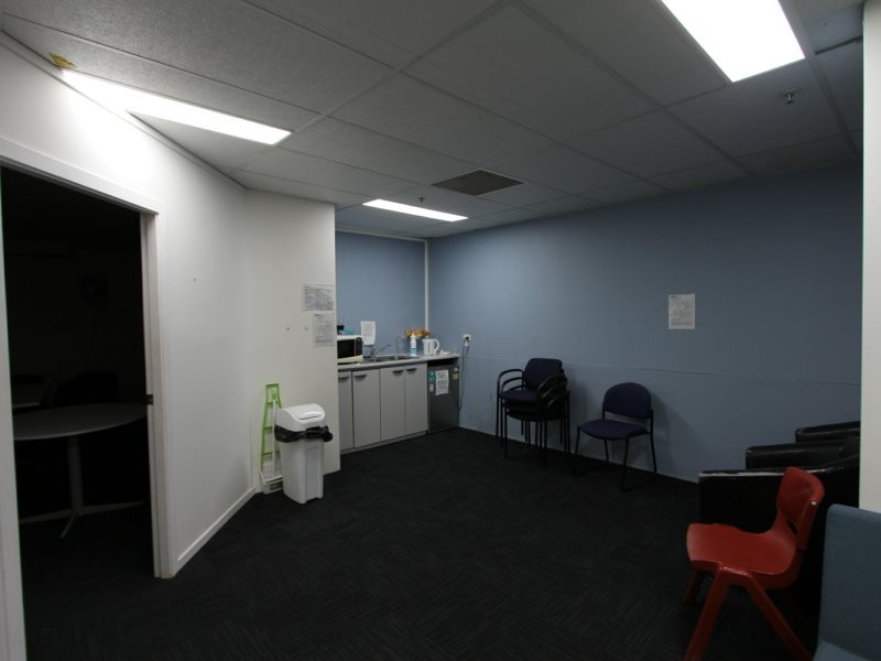 Shop 18/171-179 Queen Street, Campbelltown NSW 2560