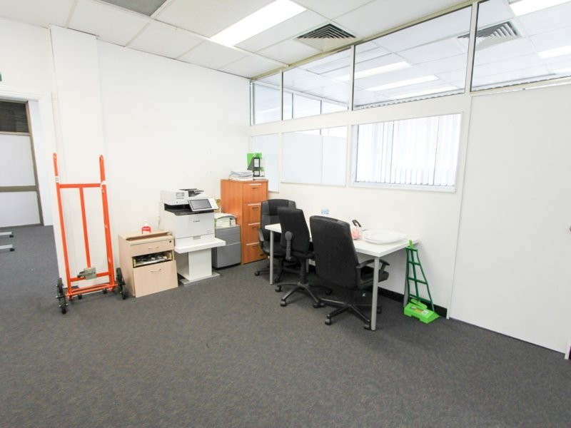 Suite 2/143 Queen Street, Campbelltown NSW 2560