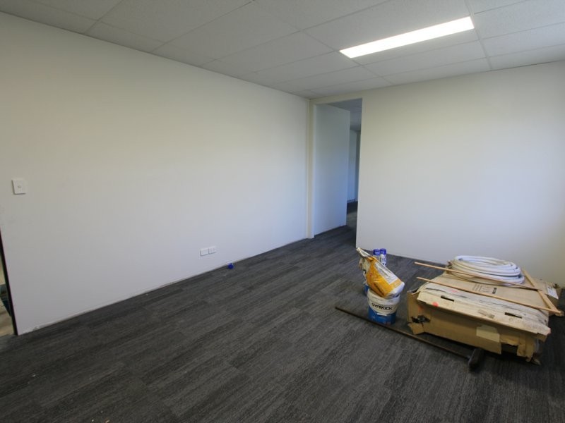 1/1 Nursery Road, Campbelltown NSW 2560