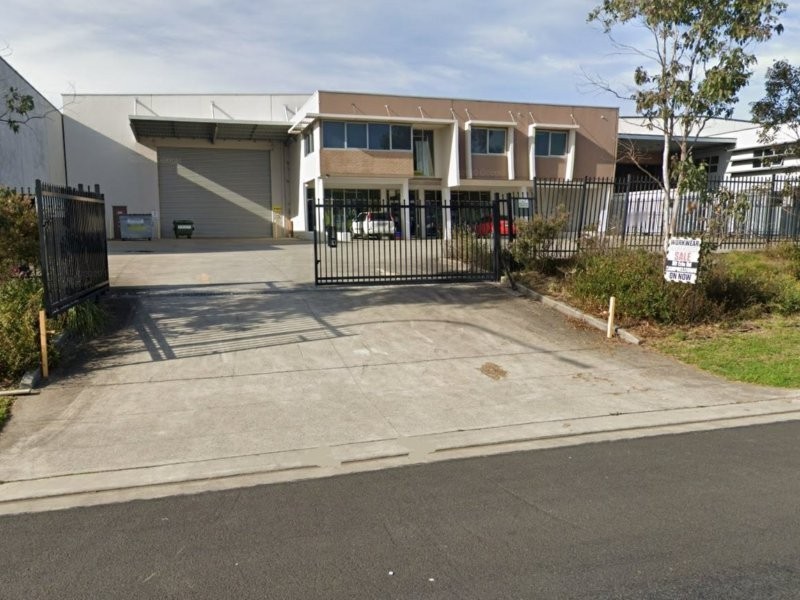 7 Mount Erin Road, Campbelltown NSW 2560