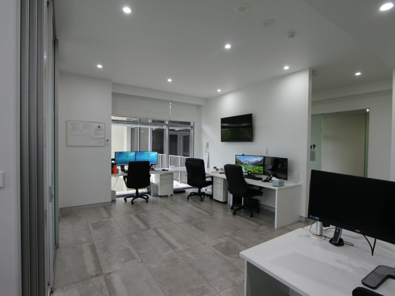 Suite 2.16/4 Hyde Parade, Campbelltown NSW 2560