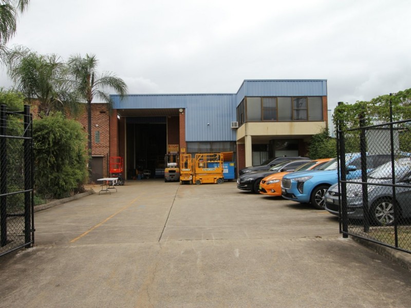 29 Lincoln Street, Minto NSW 2566