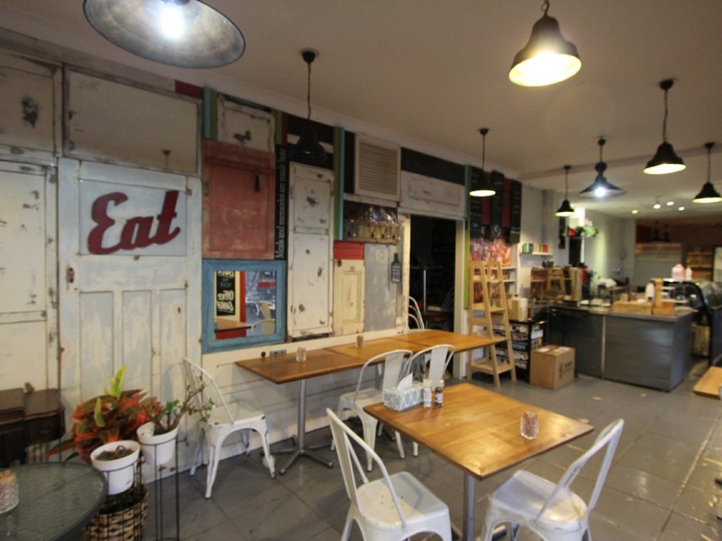 Shop 2/186 Queen Street, Campbelltown NSW 2560