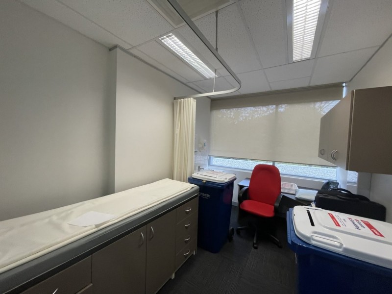 Suite 1.27/4 Hyde Parade, Campbelltown NSW 2560