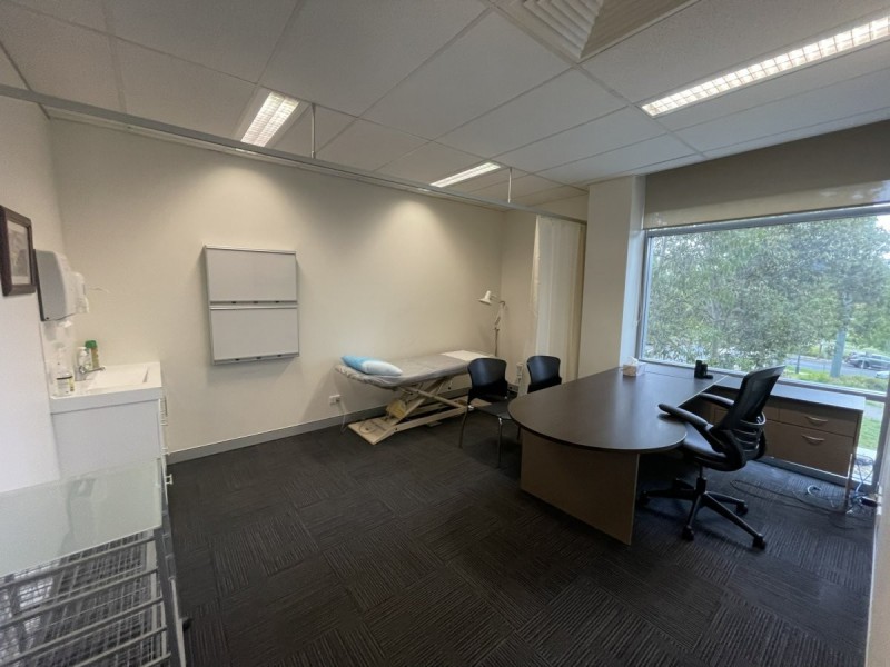 Suite 1.27/4 Hyde Parade, Campbelltown NSW 2560