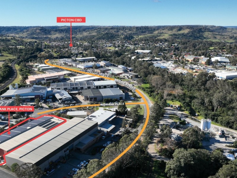 15 Redbank Place, Picton NSW 2571