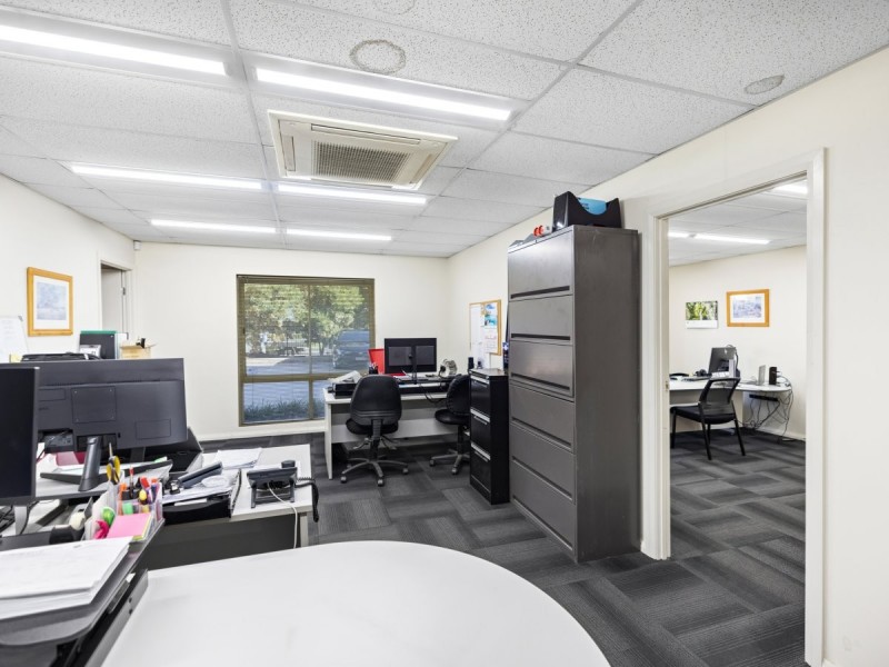 10 Heald Road, Ingleburn NSW 2565