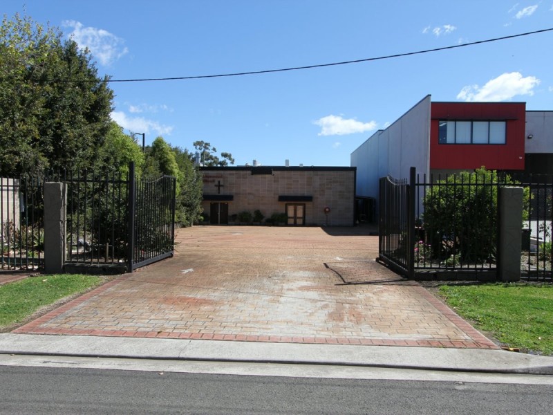 2 Somerset Street, Minto NSW 2566