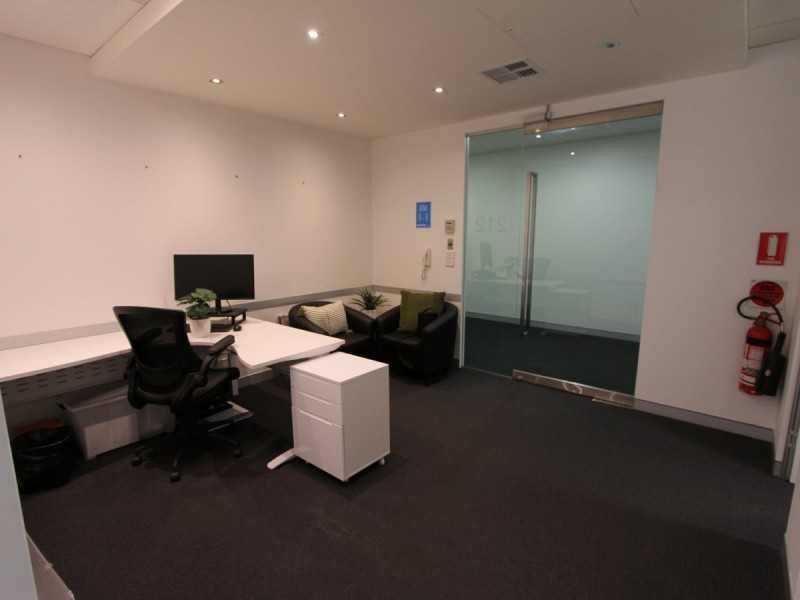 Suite 2.12/4 Hyde Parade, Campbelltown NSW 2560